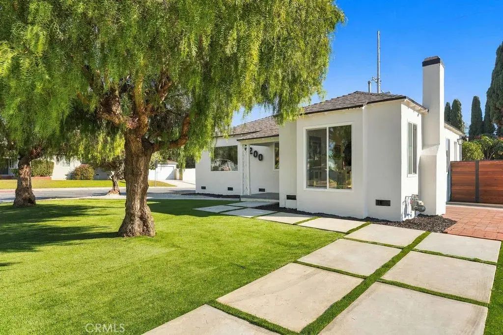 6200 W 85th, Los Angeles