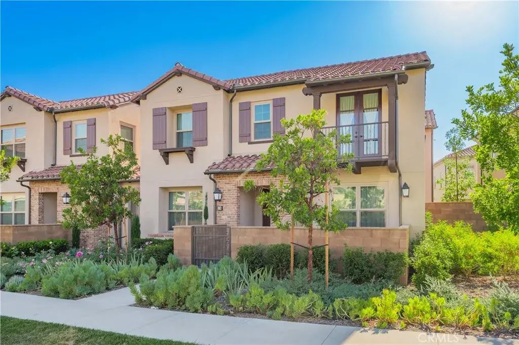 118 Newburry, Irvine