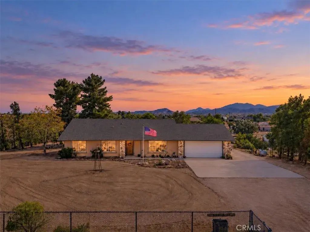 6433 Sunnyslope Road, Phelan