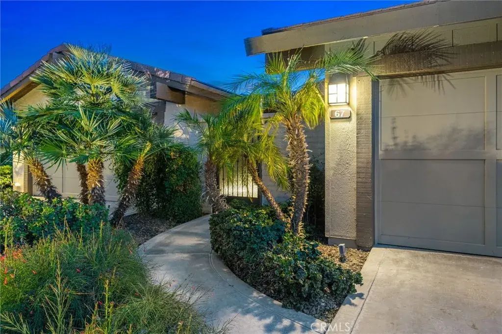 67 Laredo Lane, Palm Desert