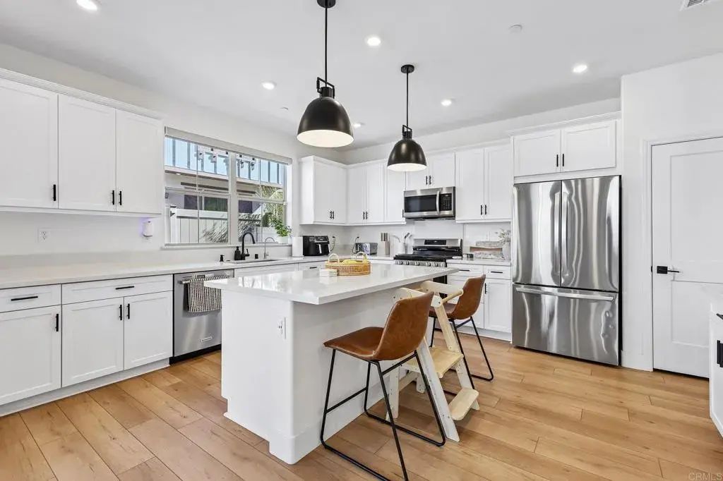 1705 Valley Oak Way, Oceanside