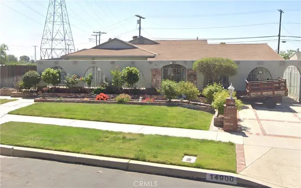 14900 Wolfskill, Mission Hills (san Fernando)