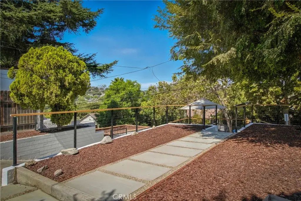 6150 Strickland, Los Angeles