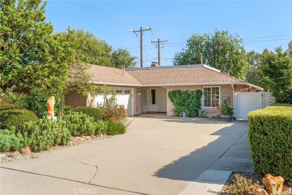 222 2nd, Fillmore