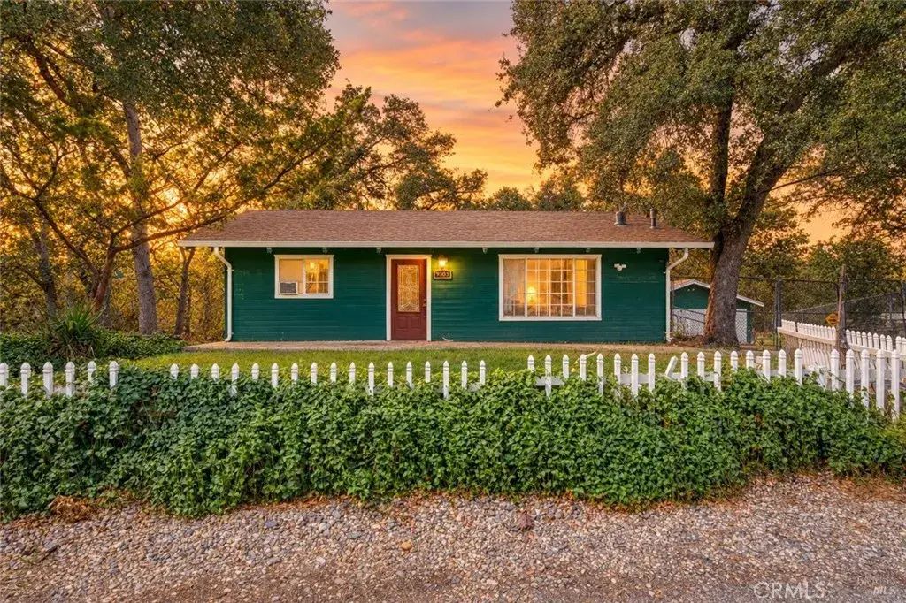 9303 Stagecoach Lane, Lower Lake