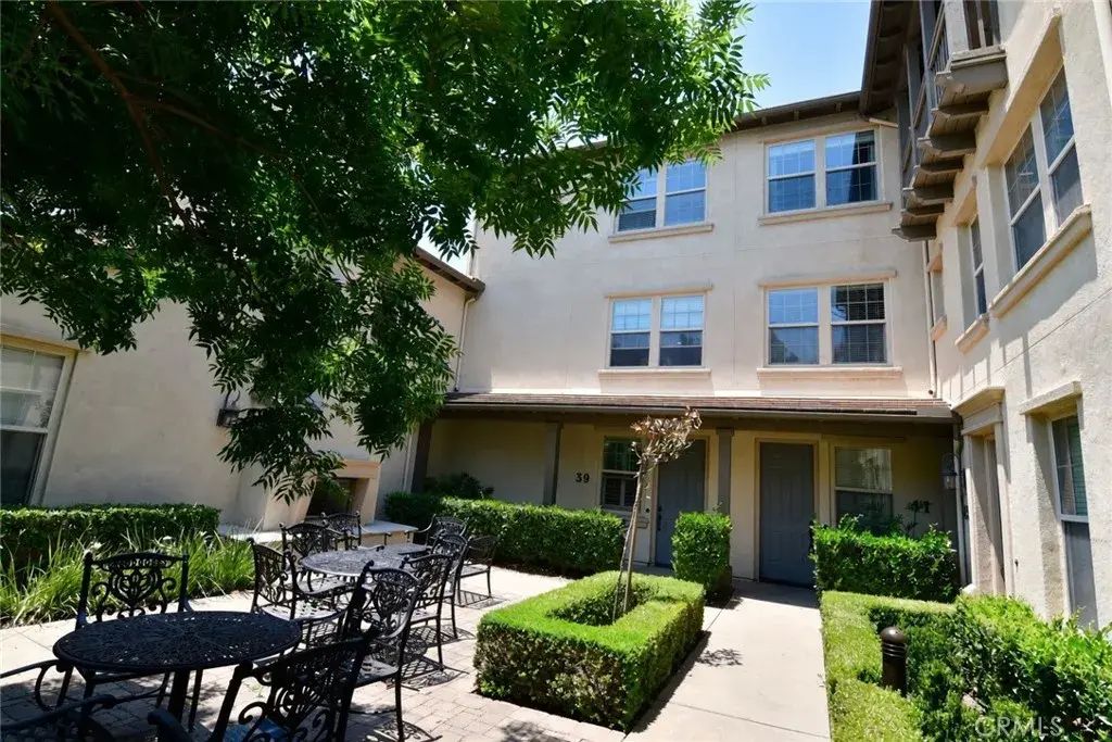 41 Regal, Irvine