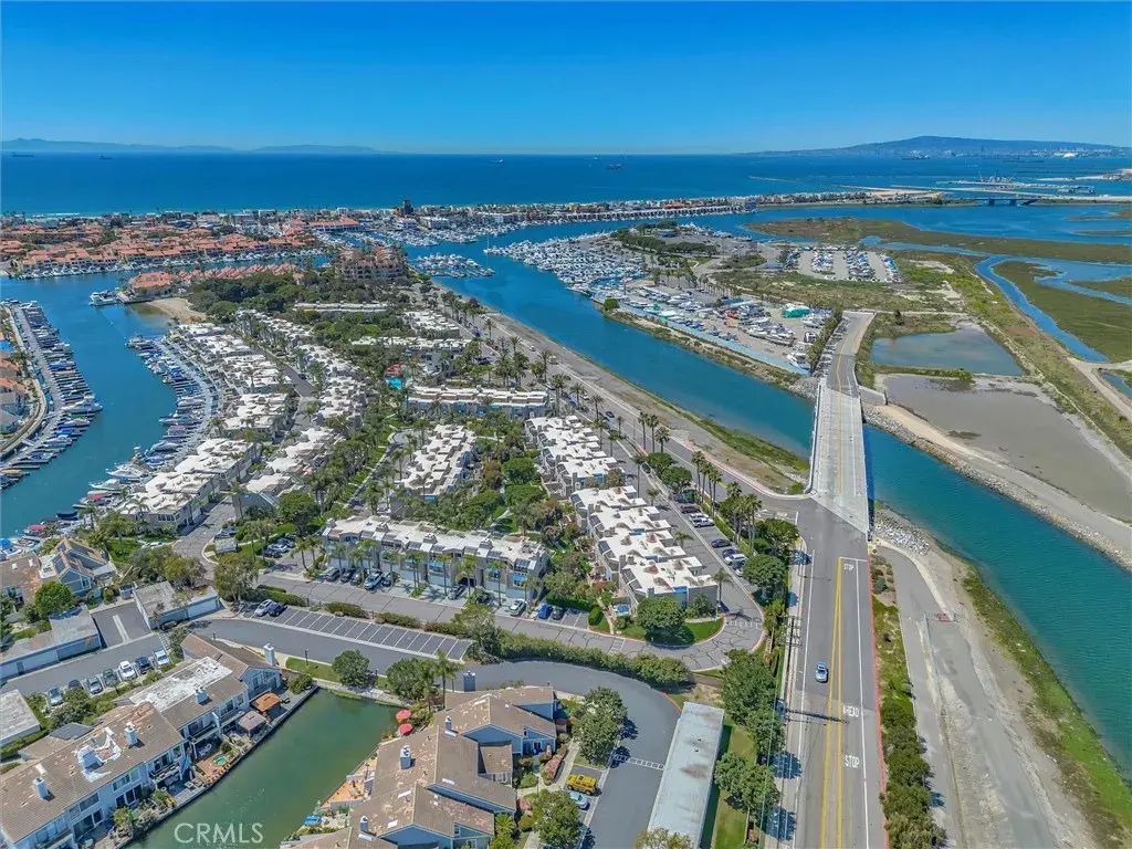 3393 Tempe, Huntington Beach