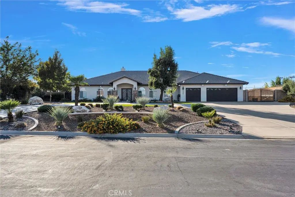 6980 Oak View Court, Oak Hills