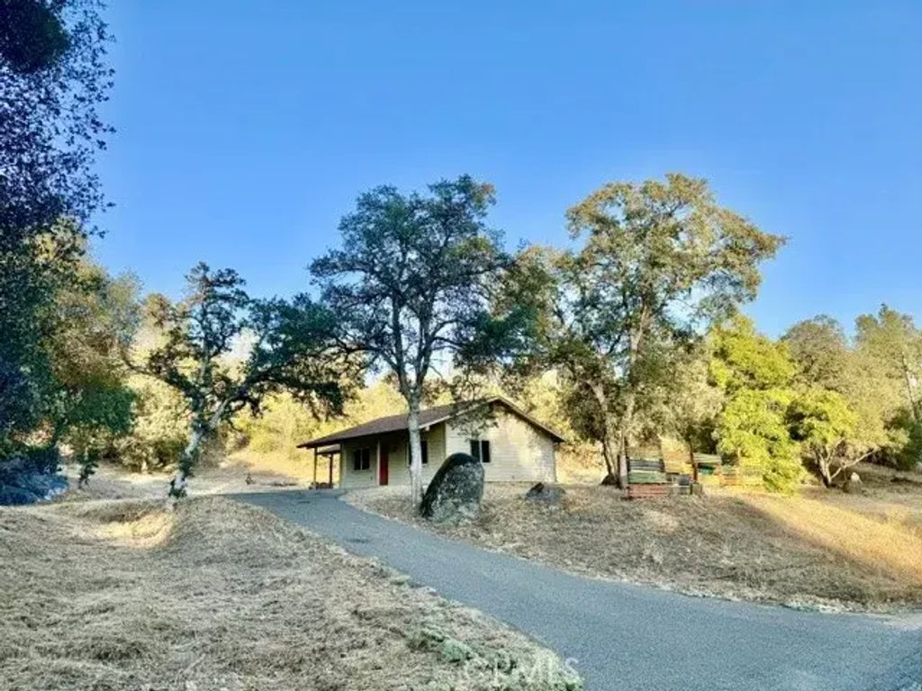 4544 Varain Road, Mariposa