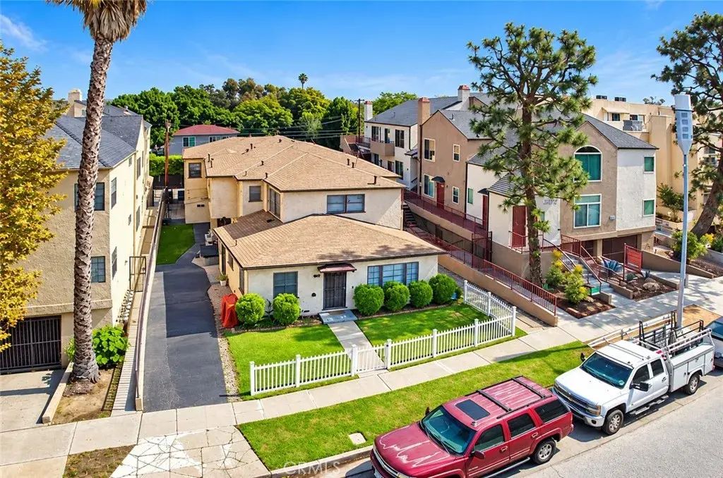 2526 S Centinela Avenue, Los Angeles