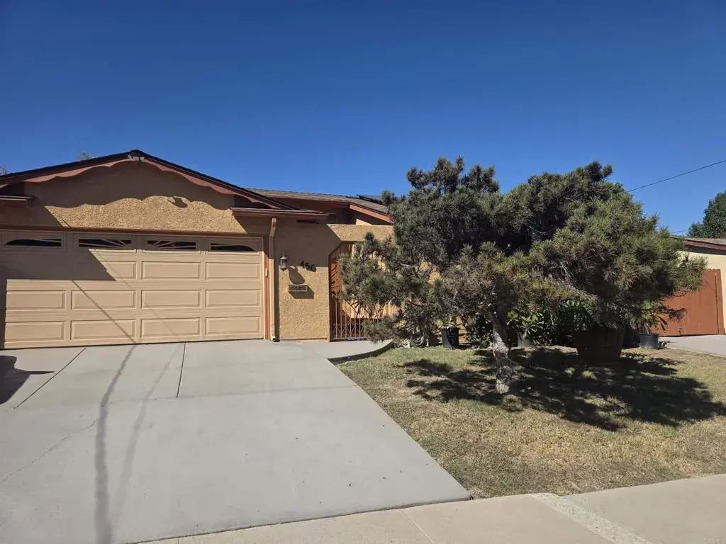 450 Broadview Street, Spring Valley
