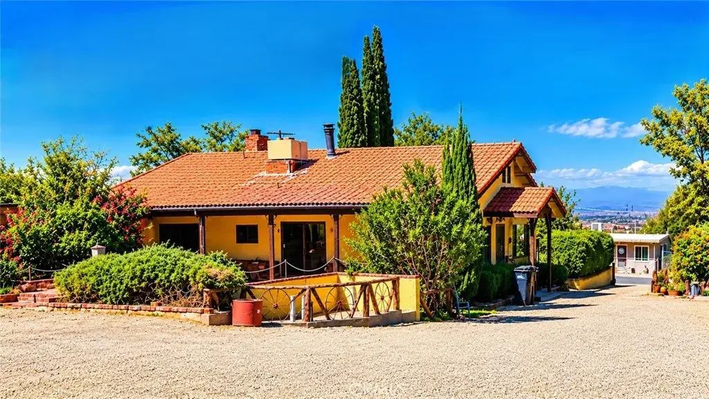 12116 E Avenue V10, Pearblossom