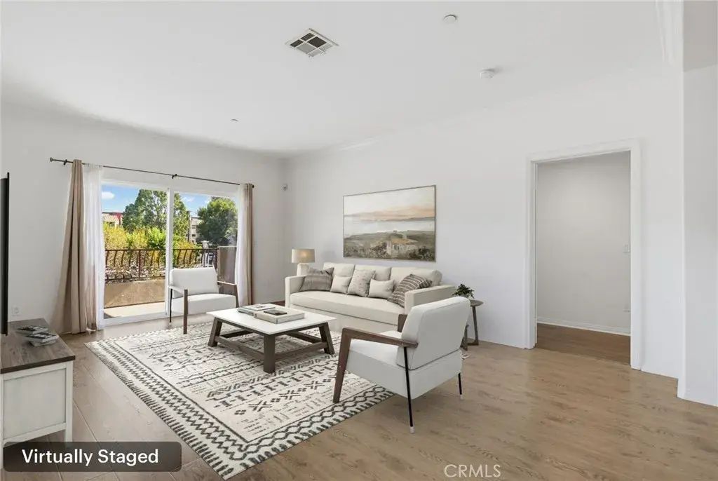9610 Zelzah Avenue 203, Los Angeles