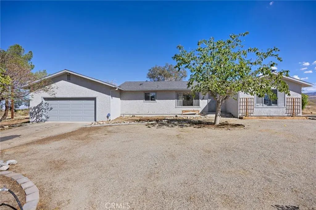 33036 E 165th Street, Llano