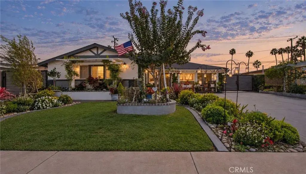 8172 Kiner, Huntington Beach