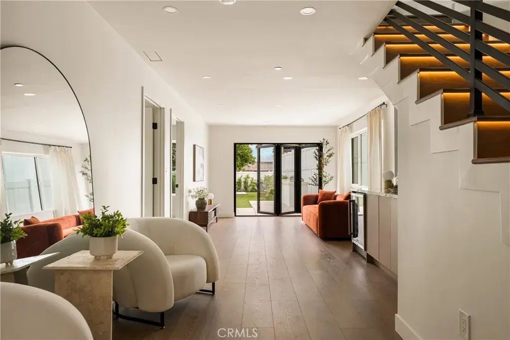 5305 Borland Road, Los Angeles