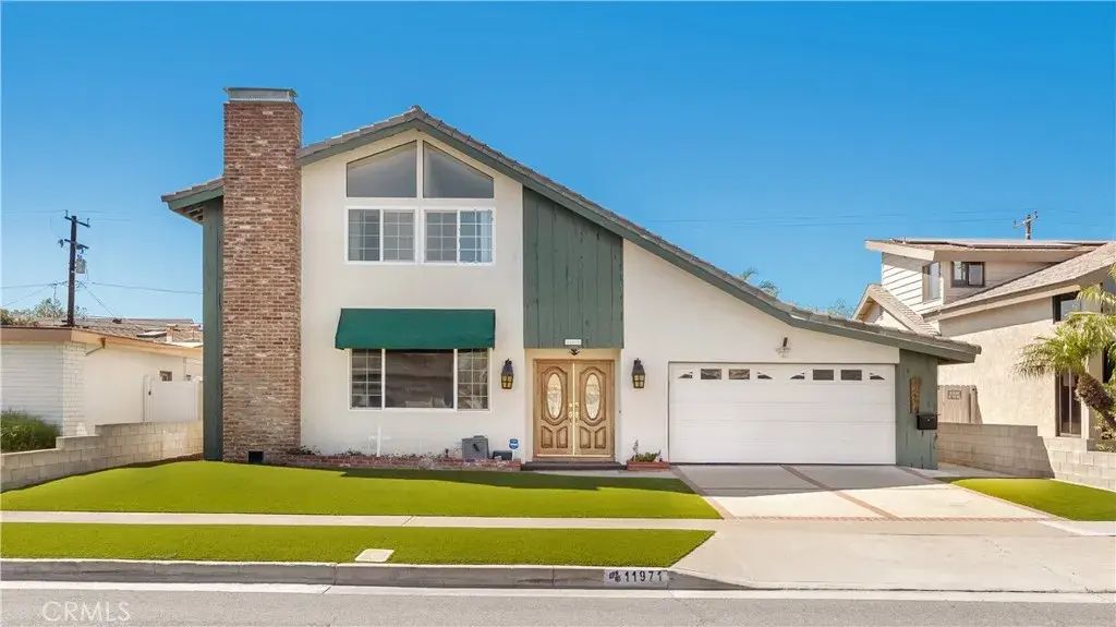 11971 Pine, Los Alamitos