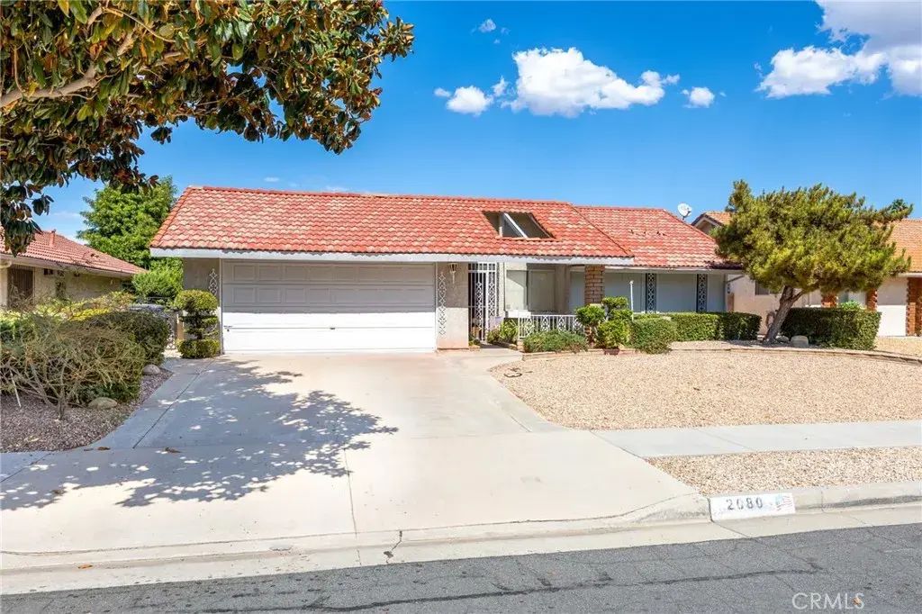 2080 Silver Oak, Hemet