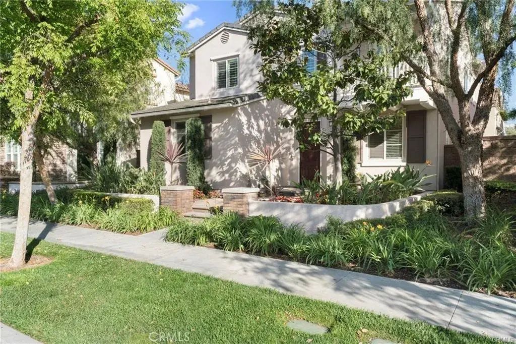 32 Midsummer, Irvine