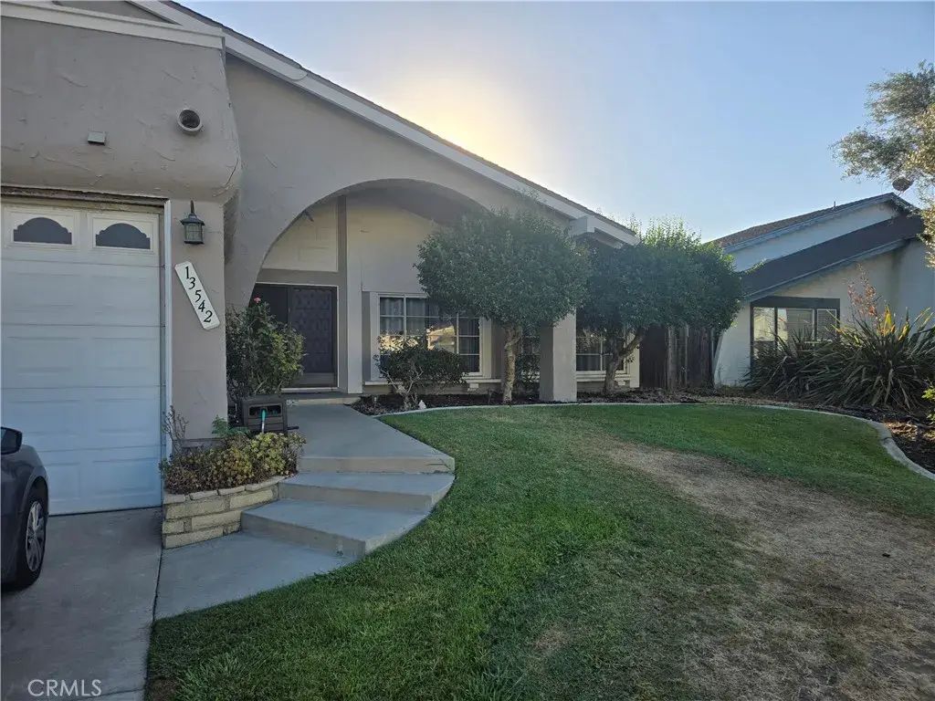 13542 Carroll Way, Tustin