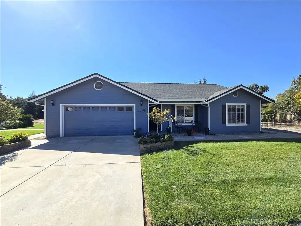 23105 Kilkenny, Red Bluff