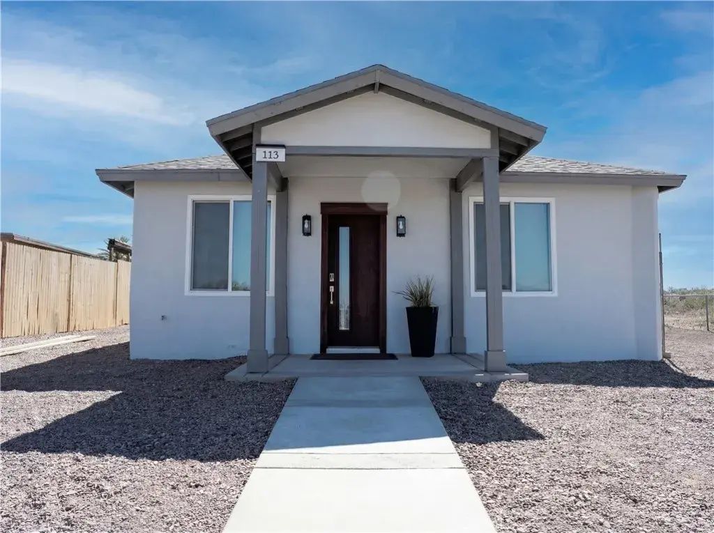 113 Aliso Street, Needles
