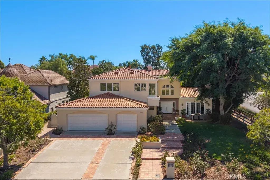 25442 Rapid Falls, Laguna Hills