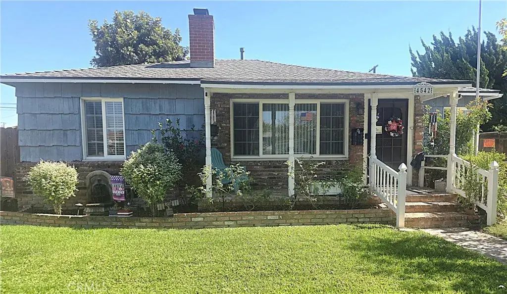 4542 Goldfield, Long Beach