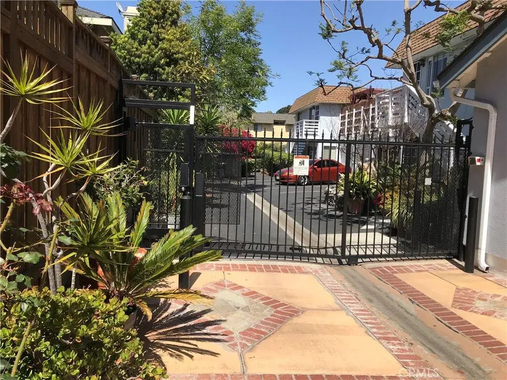 356 E 20th Street C, Costa Mesa