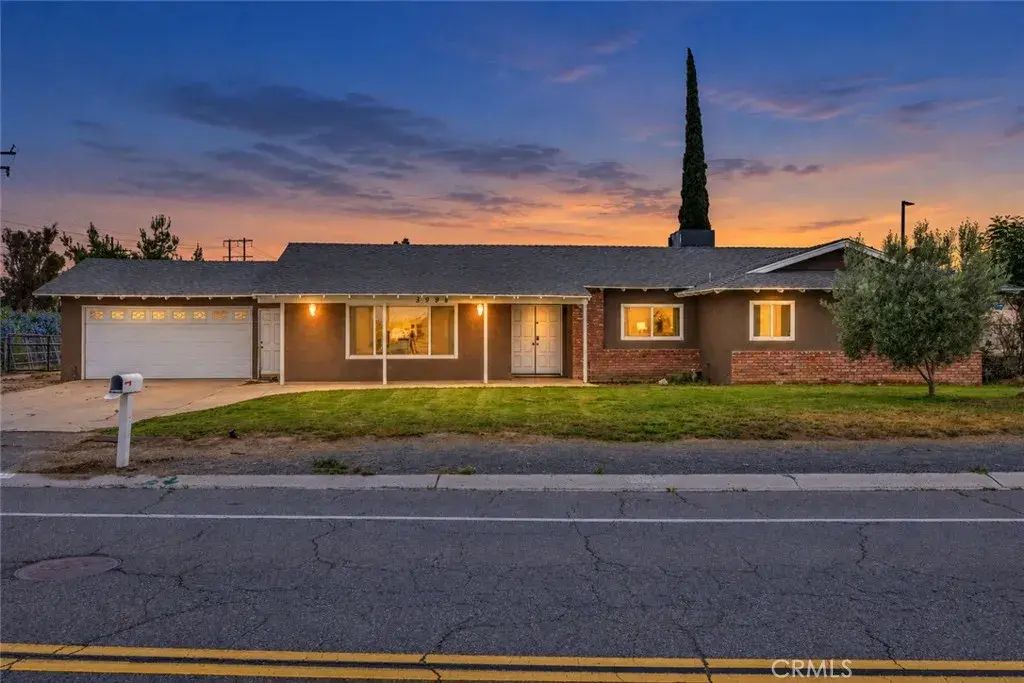 3998 Bluff, Norco