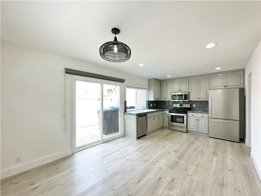 13 Greenleaf#5, Irvine