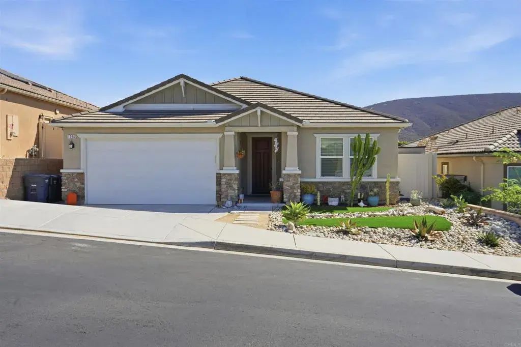 1354 Topanga, San Marcos