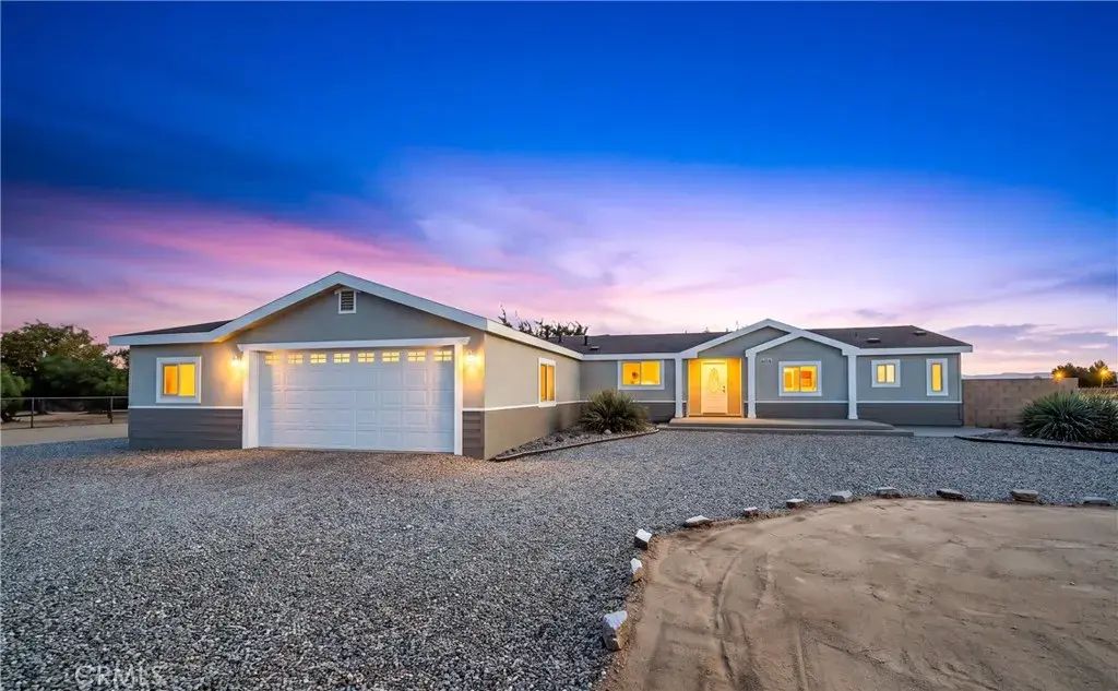 8308 W Avenue D8, Lancaster