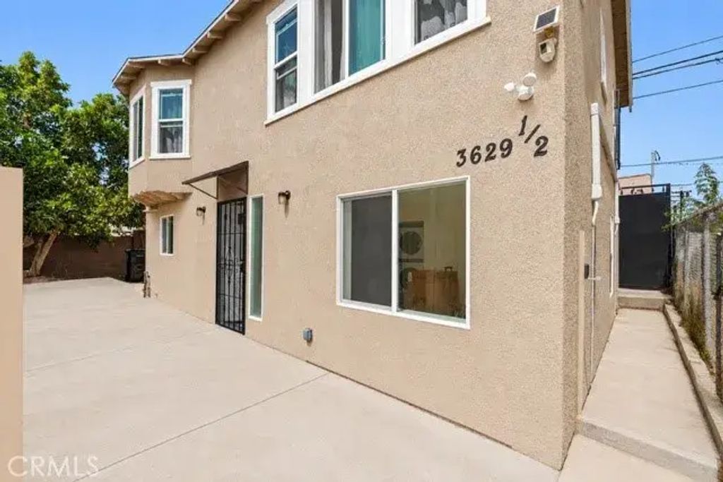 3629 W 58th Place 1/2, Los Angeles