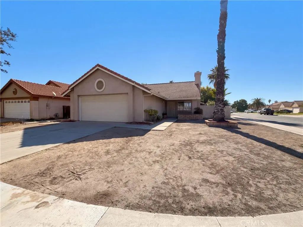 2591 Bedford Avenue, Hemet
