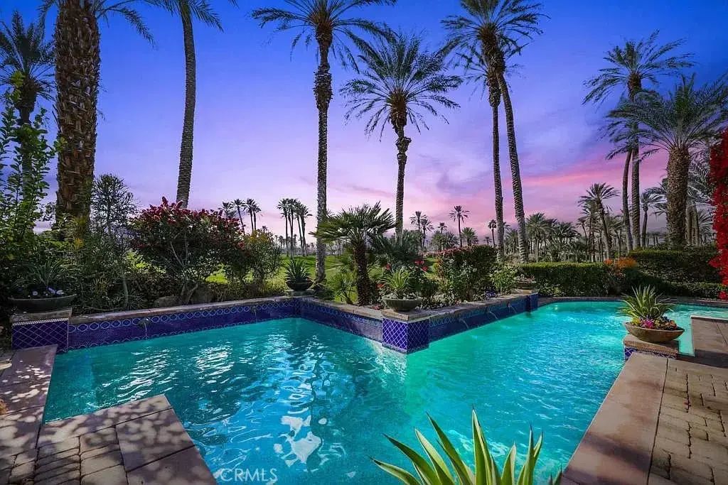 56145 Village Drive, La Quinta