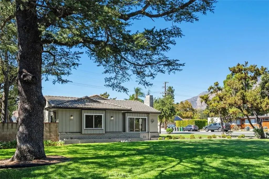1141 Oakwood Drive, Arcadia