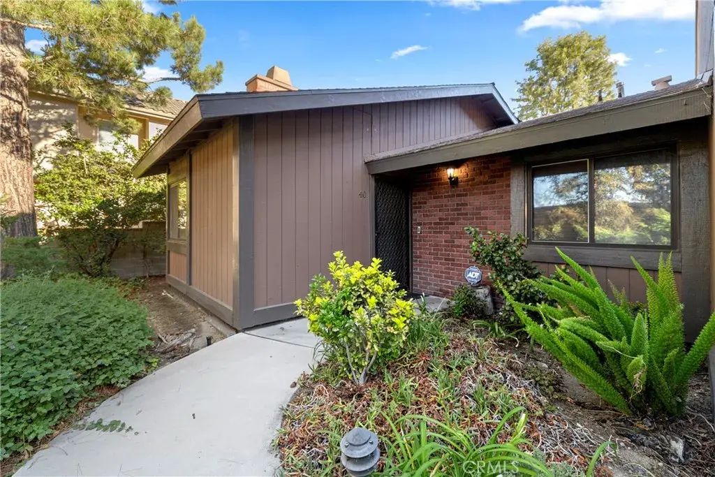 14456 Foothill Boulevard 40, Sylmar