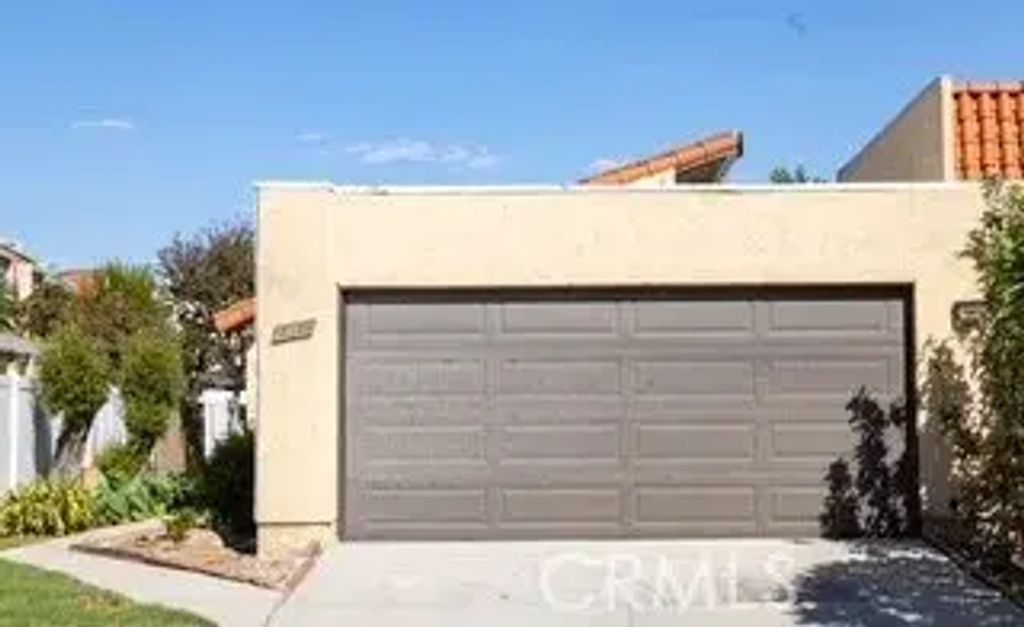 13035 Via Sur, Whittier