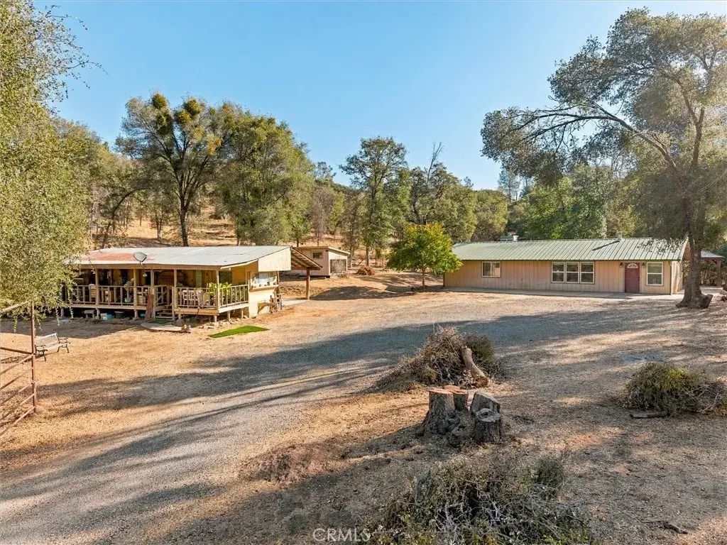 4460 Usona, Mariposa
