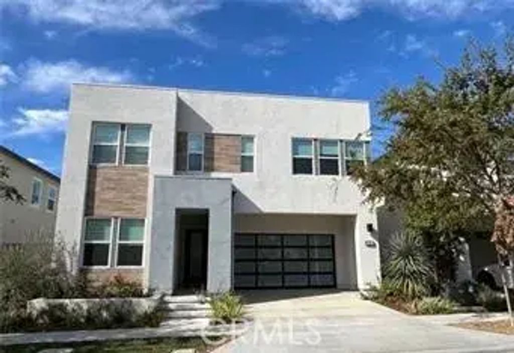 121 Wild Flower, Lake Forest