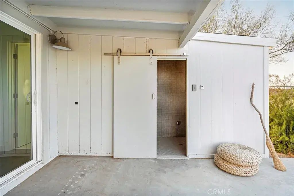 4525 Repton, Landers