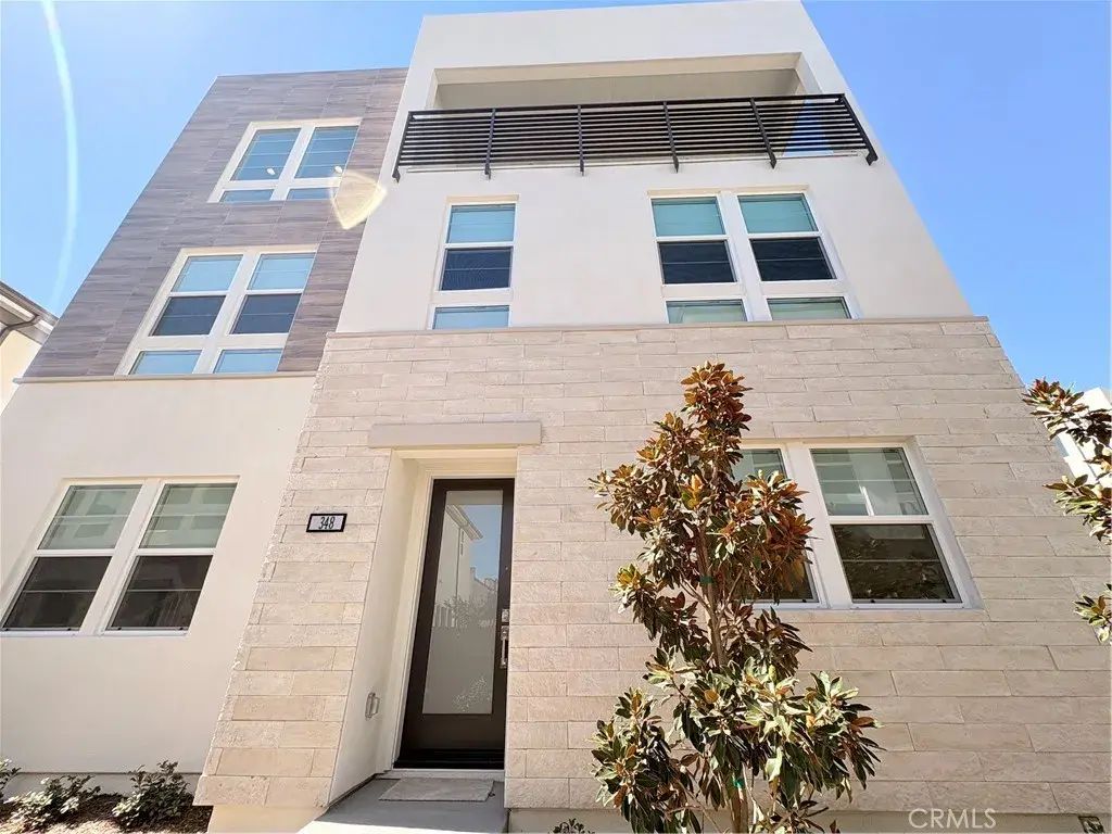 348 Plume Way, Montebello