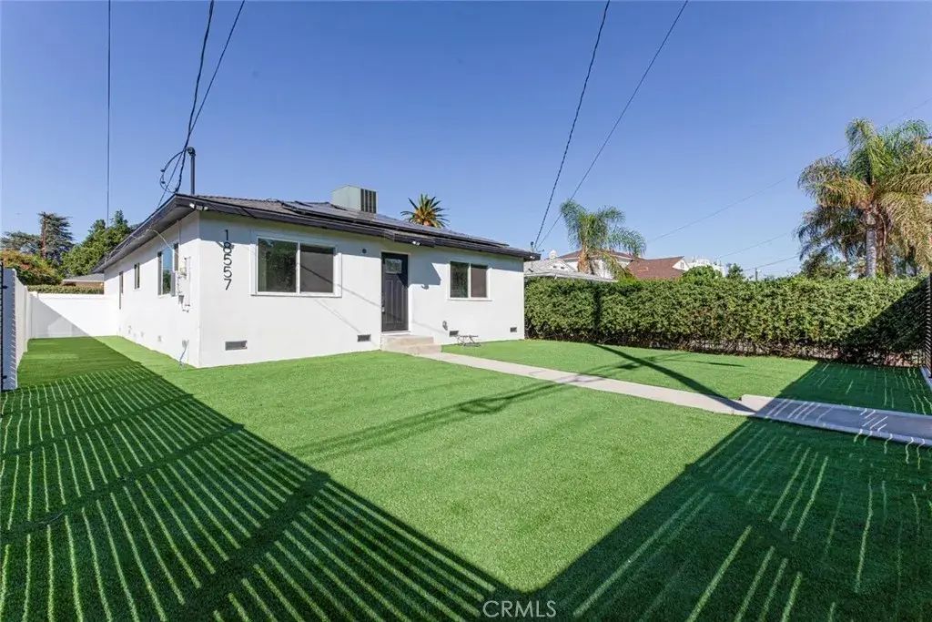 18557 Napa, Northridge