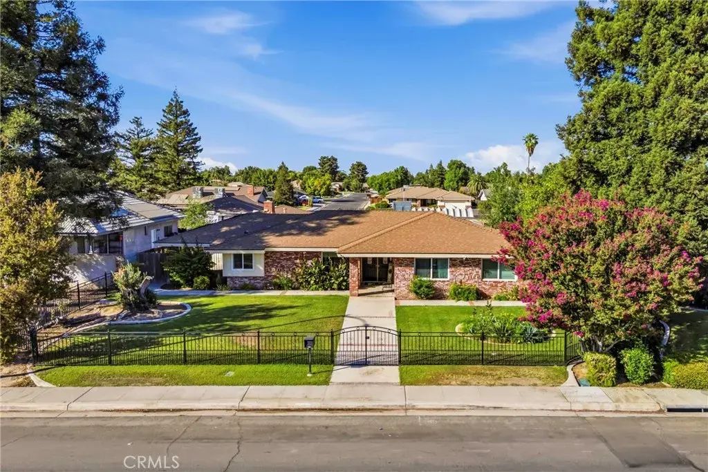 7412 Olive Drive, Bakersfield