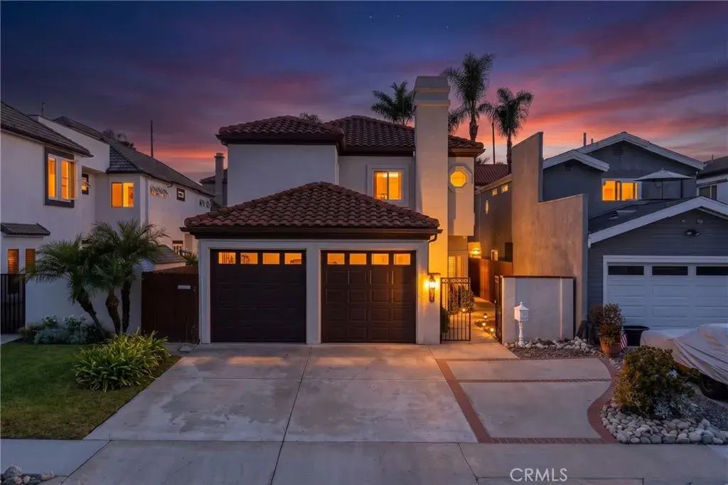 741 Alabama, Huntington Beach