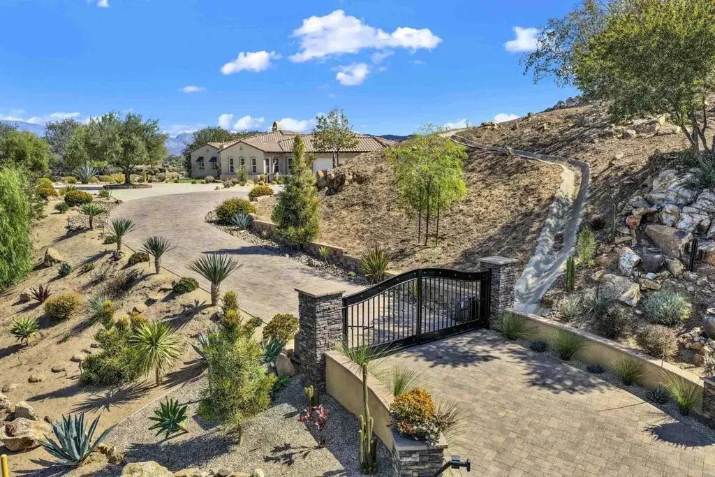 26751 Red Ironbark Drive, Valley Center