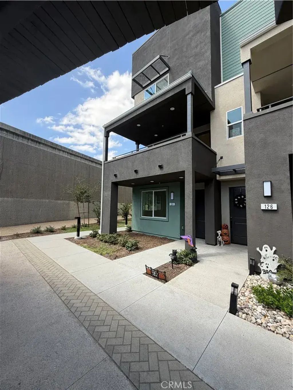 124 Chaparral, Tustin