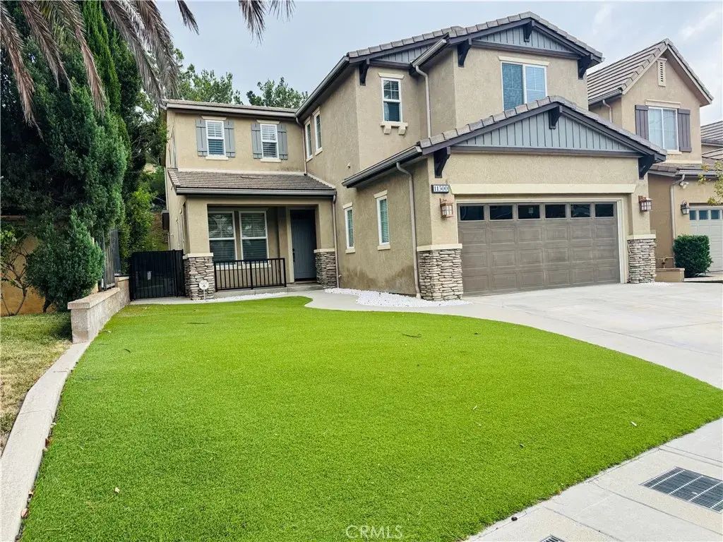 11500 Santini, Porter Ranch