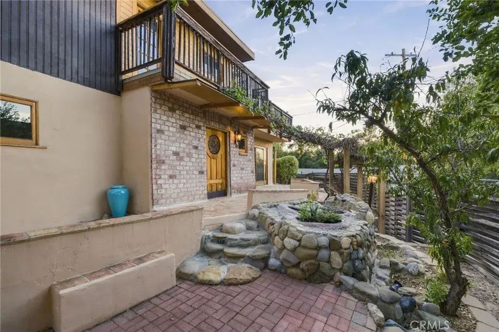 4164 Prasa Road, Woodland Hills
